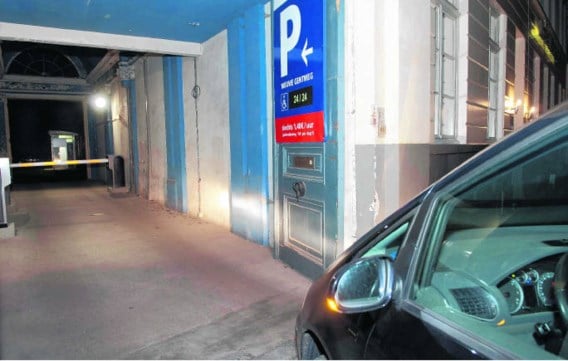 De nieuwe Brugse parking die gelegen is in de Nieuwe Gentweg, is illegaal. Michel Vanneuville