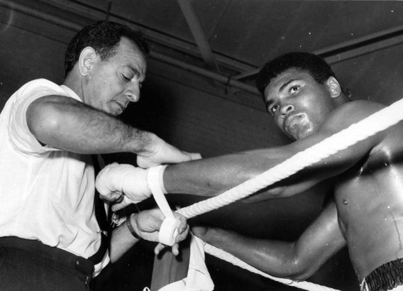 Angelo Dundee, ex-trainer van Mohamed Ali, overlijdt op 90-jarige leeftijd