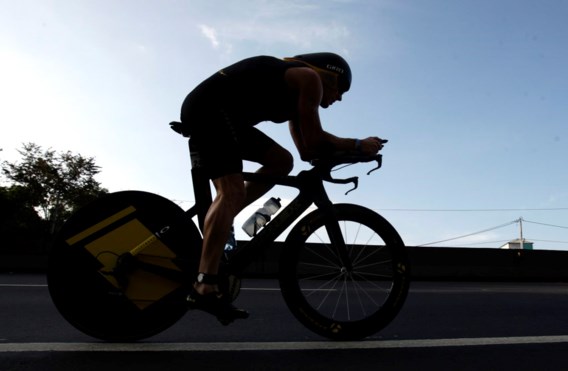 Lance Armstrong nipt geklopt in Ironman Panama