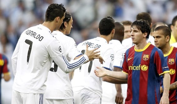 Steenrijk Anzhi: 'Willen Messi en Ronaldo'