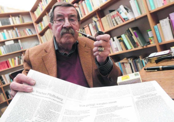 Günter Grass met hartklachten in ziekenhuis
