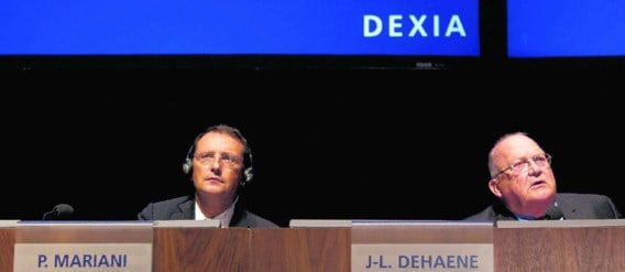 Pierre Mariani (l) en Jean-Luc Dehaene tijdens de soms woelige aandeelhoudersvergadering.Dirk Waem/afp