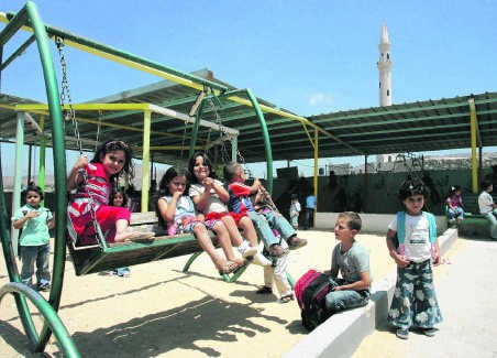 De bedreigde kleuterschool van Al-Aqaba. imageglobe