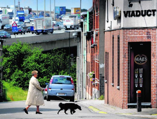 Aan het viaduct van Vilvoorde werd de fijnstofnorm in amper één trimester net geen veertig keer overschreden. Met de komst van Uplace zal de situatie helemaal onhoudbaar worden, vreest burgemeester Marc Van Asch.Ivan Put