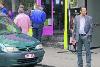 Onder meer Resto Abely in de Zwevegemsestraat werd verzegeld.vkk