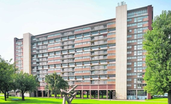 De renovatie van ‘Ieder zijn huis', Van Der Meerens blokkendoos op pootjes, begint dit najaar.