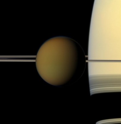 Mogelijk oceaan onder oppervlak Saturnusmaan Titan