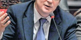 Ceder: 'Lid blijven van Vlaams Belang was een zinloze bezigheid'