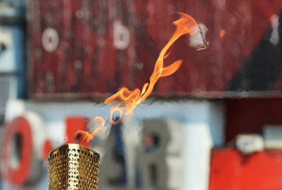 Olympische vlam even gedoofd | De Standaard