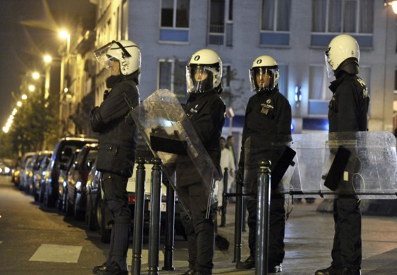 Dit weekend was de politie in Anderlecht en Etterbeek slachtoffer, in vorige jaren was Molenbeek vaak het strijdtoneel. Daar bleef het deze zomer vooralsnog kalm. (archieffoto Molenbeek)