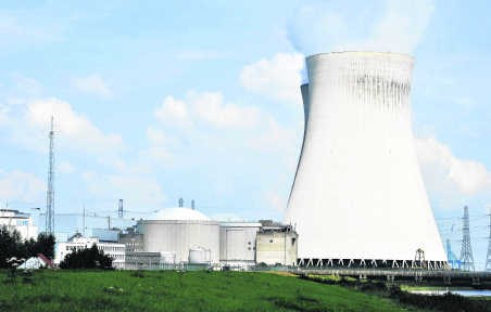 ‘Nog voor de reactor zijn diensttijd erop heeft zitten, is de bouwer ervan in het niets opgelost.'