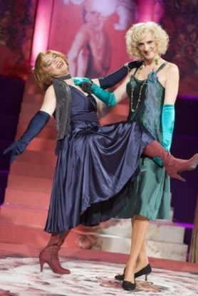 Debby en Nancy zoeken helden en 60-plussers