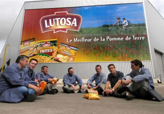 Lunchpauze bij de arbeiders van PenguinLutosa.