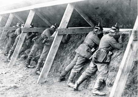 Duitse soldaten in loopgraven in België tijdens de Eerste Wereldoorlog.