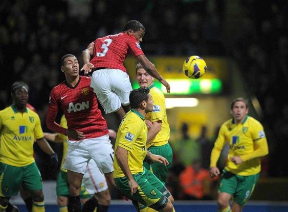Manchester United verliest en speelt leiding kwijt aan City