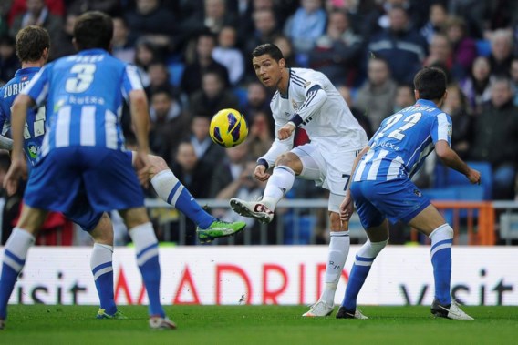 PRIMERA DIVISION. Ronaldo en Messi scoren ook in 2013, Courtois slikte late treffer