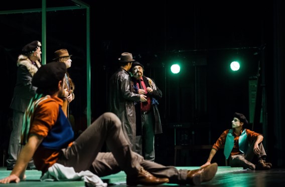 <P>‘'n Kat es gin poos', zo klinkt de Brusselse theaterbewerking van ‘De getemde feeks'. </P>