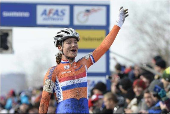 Marianne Vos pakt zesde wereldtitel op rij na heuse ...