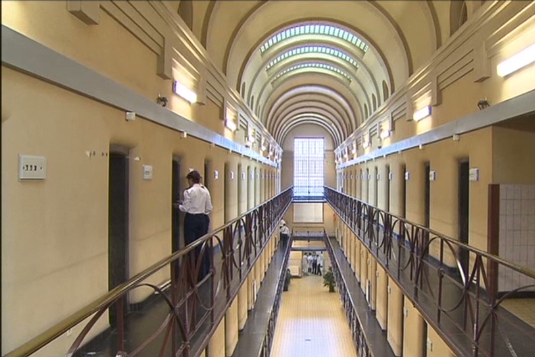 28 van de 32 gevangenissen hadden politiehulp nodig (Brussel) - De