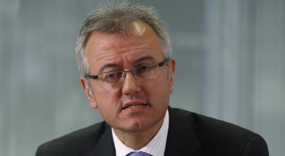 De kritiek op de manier waarop de Europese Commissie de economische crisis aanpakt, zit Marco Buti duidelijk hoog.