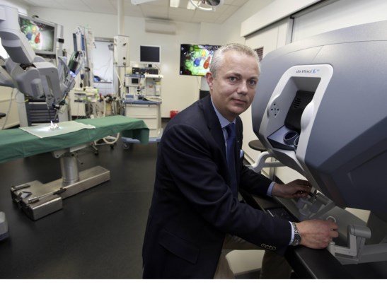 Alex Mottrie is een van de bezielers van het oefencentrum voor robotchirurgie.