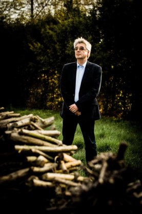 Hendrik Vuye: ‘Hoe ouder ik word, des te moeilijker verdraag ik deze loodgieterij. Het moet nu gedaan zijn.’