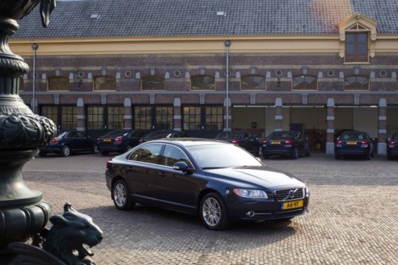 Nederland: koninklijke familie rijdt met Volvo