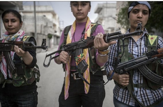 Bij de Koerdische oppositie in Aleppo vechten ook vrouwen mee.