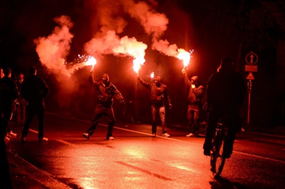 Rellen tussen Zwitserse politie en deelnemers technoparade