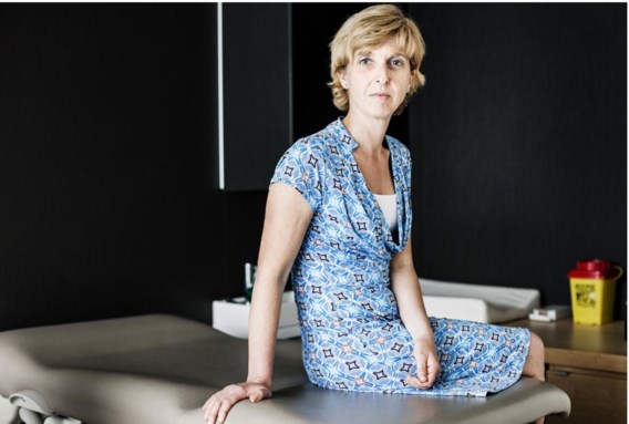 Sarah Van Laer heeft geen goed oog in de mogelijke uitbreiding van de euthanasiewet naar minderjarigen. ‘Ik vraag me af wie bij hen euthanasie zal willen uitvoeren.’