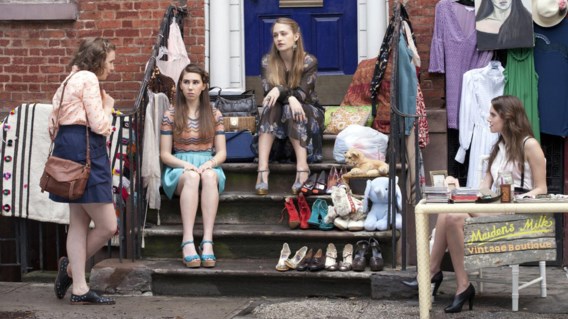 Hannah (Lena Dunham, l.), Shoshanna, Jessa en Marnie: vier meisjes op zoek naar ervaringen in New York.