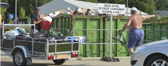 Het containerpark in Sint-Pieters wordt druk gebruikt, ook door inwoners van Assebroek en Sint-Kruis.