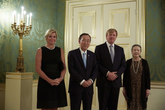 Ban Ki-moon op de koffie bij Nederlands koningspaar
