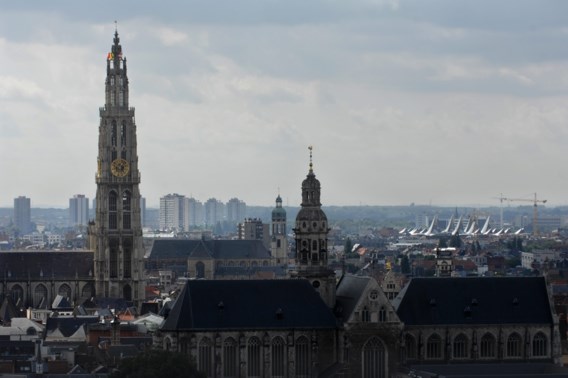 Antwerpen schrapt 1.420 banen