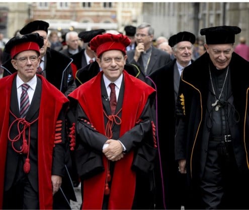 Rector Rik Torfs (midden, met rechts aartsbisschop Léonard) had vooral een boodschap voor de eigen universitaire gemeenschap en minder voor de buitenwereld.