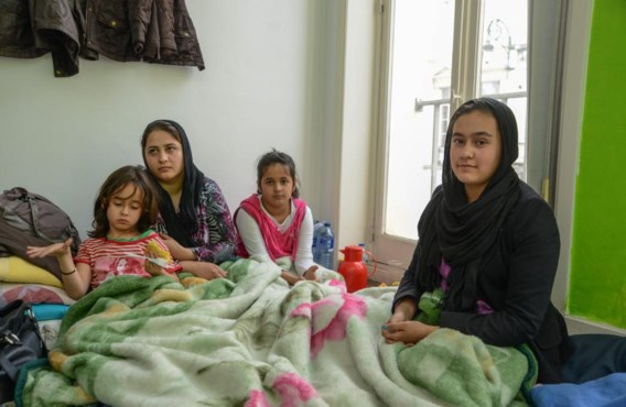Bij de groep Afghanen zijn ook veel kinderen.