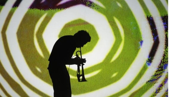 In ‘Mile(s)tone’ vertaalt Zonzo de muziek van Miles Davis naar jonge oren.