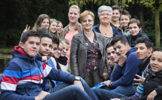 Esther Heinze, Yvette Bambust en Marie-Thérèse Olaerts geven les in een gekleurde school. ‘Collega’s op blanke scholen hebben het gemakkelijker.’
