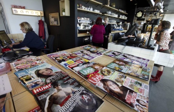 De verschillende Sanoma-titels netjes uitgestald in het hoofdkwartier in Mechelen. Welke mediagroep wil er één of meerdere kopen?