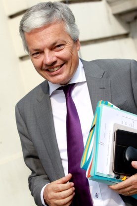 Reynders: ‘Laat gewesten lasten verlagen in ruil voor btw-verlaging’