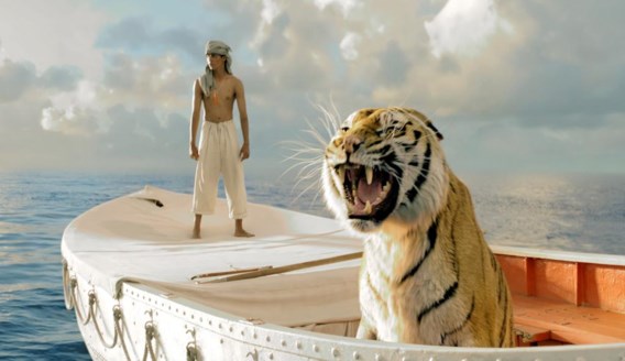 De tijger uit ‘Life of Pi’ verdronk bijna in een watertank.