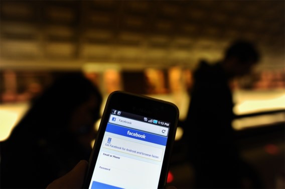 Facebook aangeklaagd voor meelezen privéberichten