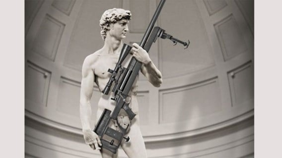 ‘David’ met de rifle R-50A1.