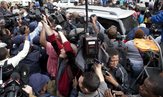 Het romantische beeld van de meester-journalist die een student op sleeptouw neemt, is vandaag echt wel achterhaald.