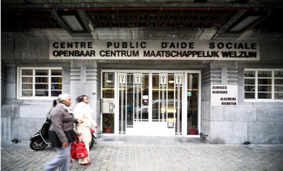 Alleen de werklast in verband met illegalen en asielzoekers is verminderd.