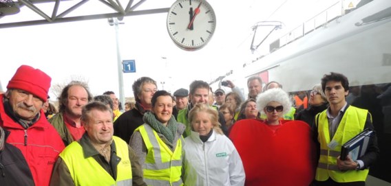 De Liga voor Ontsluiting van de Noorderkempen wil meer treinen tussen Brecht en Antwerpen, maar blijft op haar honger zitten.