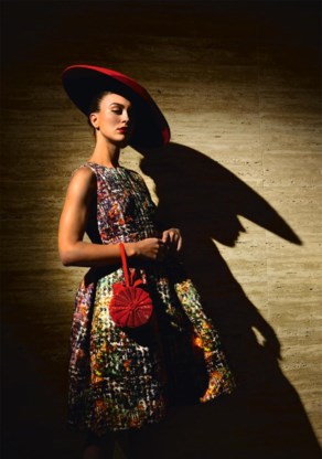 Jurk, Natan CoutureHoed, Fabienne DelvigneTasje, Paule Ka