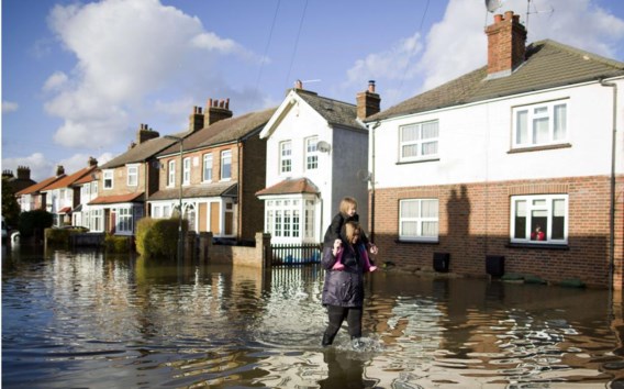 Overstromingen zoals die in Engeland worden in de toekomst in heel West-Europa gemeengoed.
