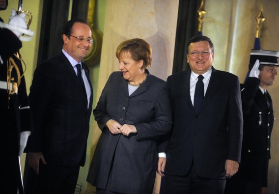 José Barroso (r.) met de Franse president Hollande en de Duitse bondskanselier Merkel. Nooit namen in Europa de regeringsleiders méér beslissingen dan vandaag, terwijlhet omgekeerd zou moeten zijn.
