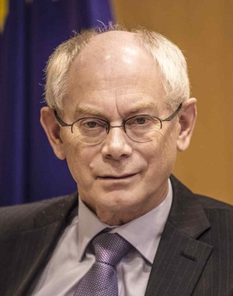 Zo beminnelijk en grappig Van Rompuy kan zijn achter de schermen, zo stijfjes gedroeg hij zich in zijn functie als president. Een bewuste keuze.